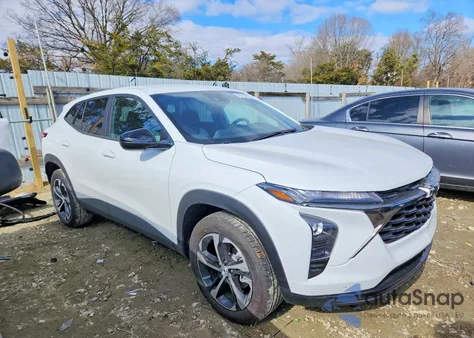 2025 Chevrolet Trax 1Rs z USA, uszkodzony, nr VIN KL77LGEP3SC334039